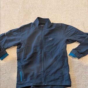 Arc'teryx Dark Blue Lightweight Jacket Large